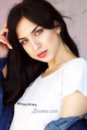 196783 - Velana Age: 22 - Ukraine