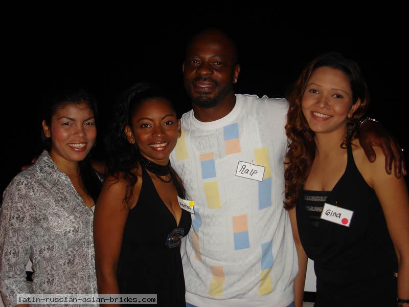 Colombia-Women-2902