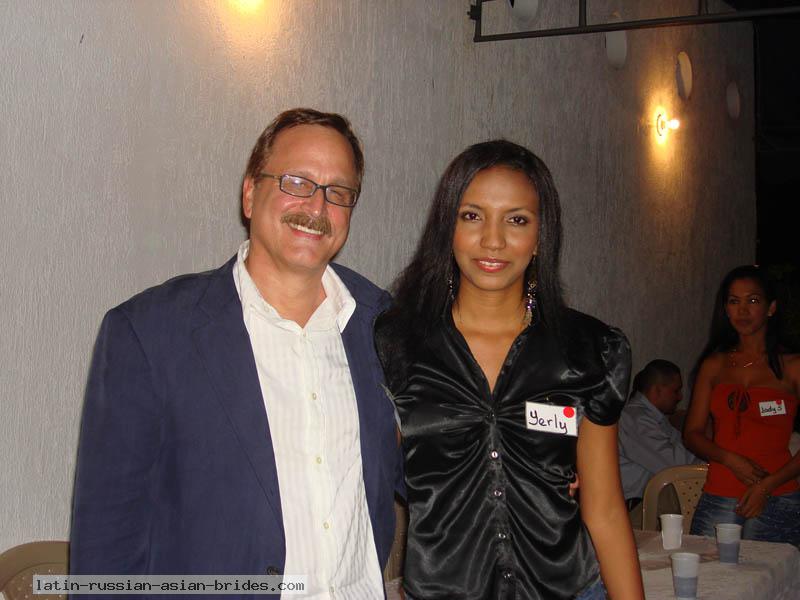 Colombia-Women-3765