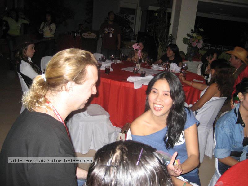 Philippine-Women-909