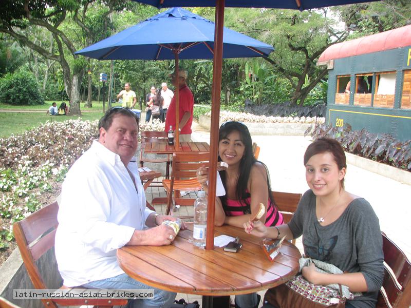 medellin-women-38