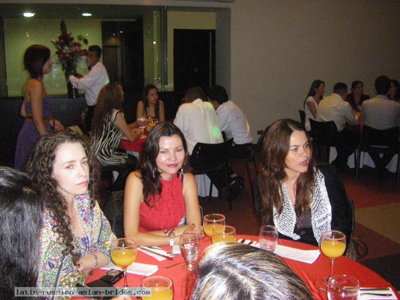 medellin-women-6