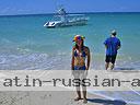 cartagena-women-boat-1104-59